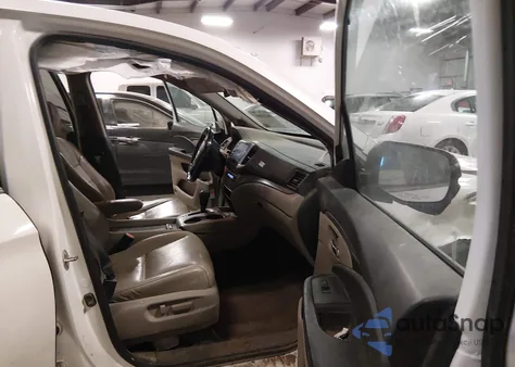 2018 Honda Pilot Ex-L z USA, uszkodzony, nr VIN 5FNYF6H71JB002557